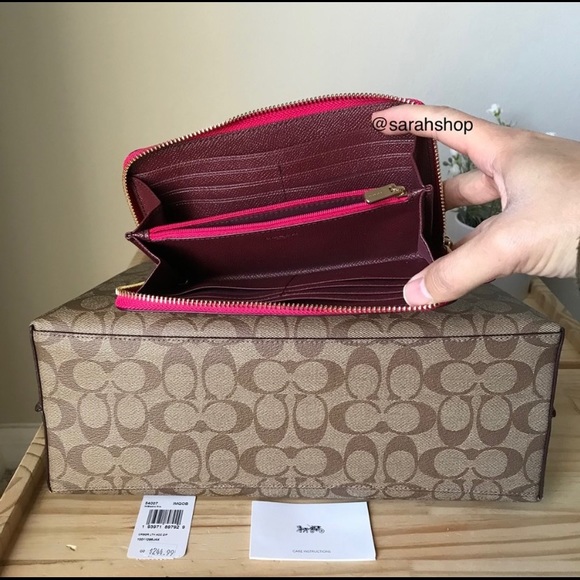 Coach Set - Picture 4 of 5